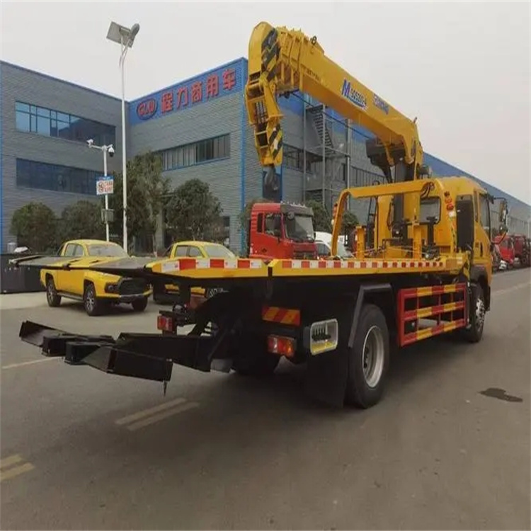 兴仁附近小随车吊出租电话，轻松解决搬运烦恼