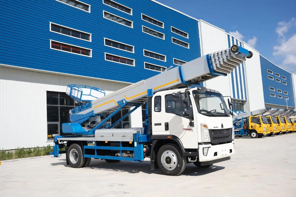 兴仁出租云梯车高空作业车 建筑垃圾搬运